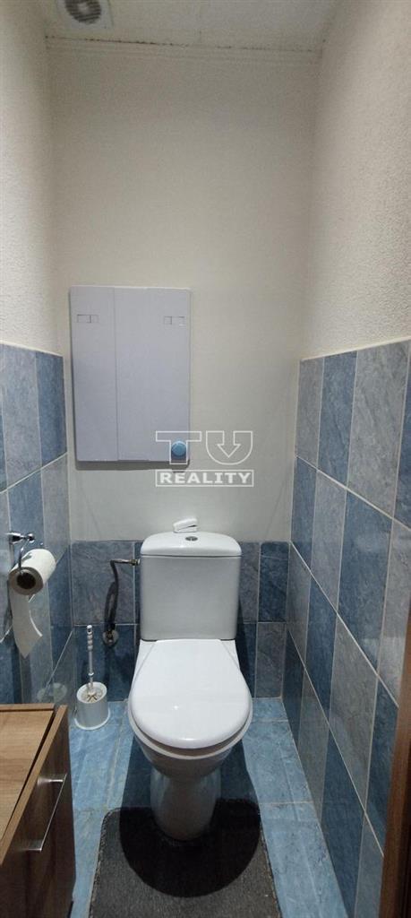 3-IZBOVÝ BYT,ČIASTOČNÁ REKONŠTRUKCIA,KARLOVA VES,64m2 - 7