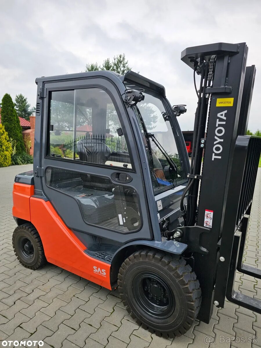 Vysokozdvižný vozík TOYOTA 8FDF25 - 7