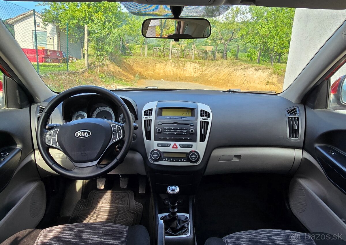 Kia Ceed 1.4benzin,95 400km,1.majiteľ,nová stk - 7