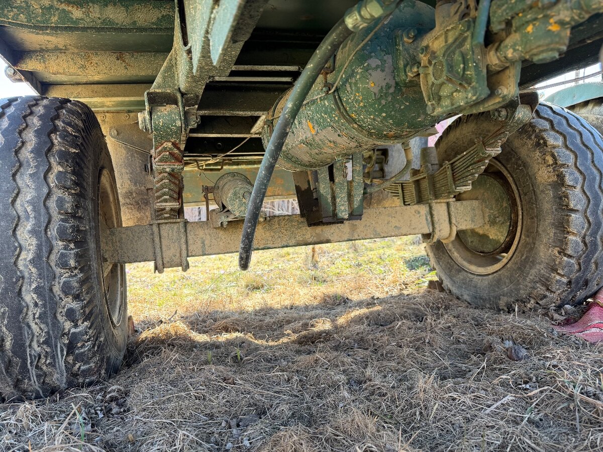 Vyklápacia vlečka - 7