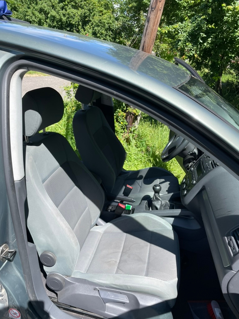 Volkswagen Golf V 1.6 benzín - 7