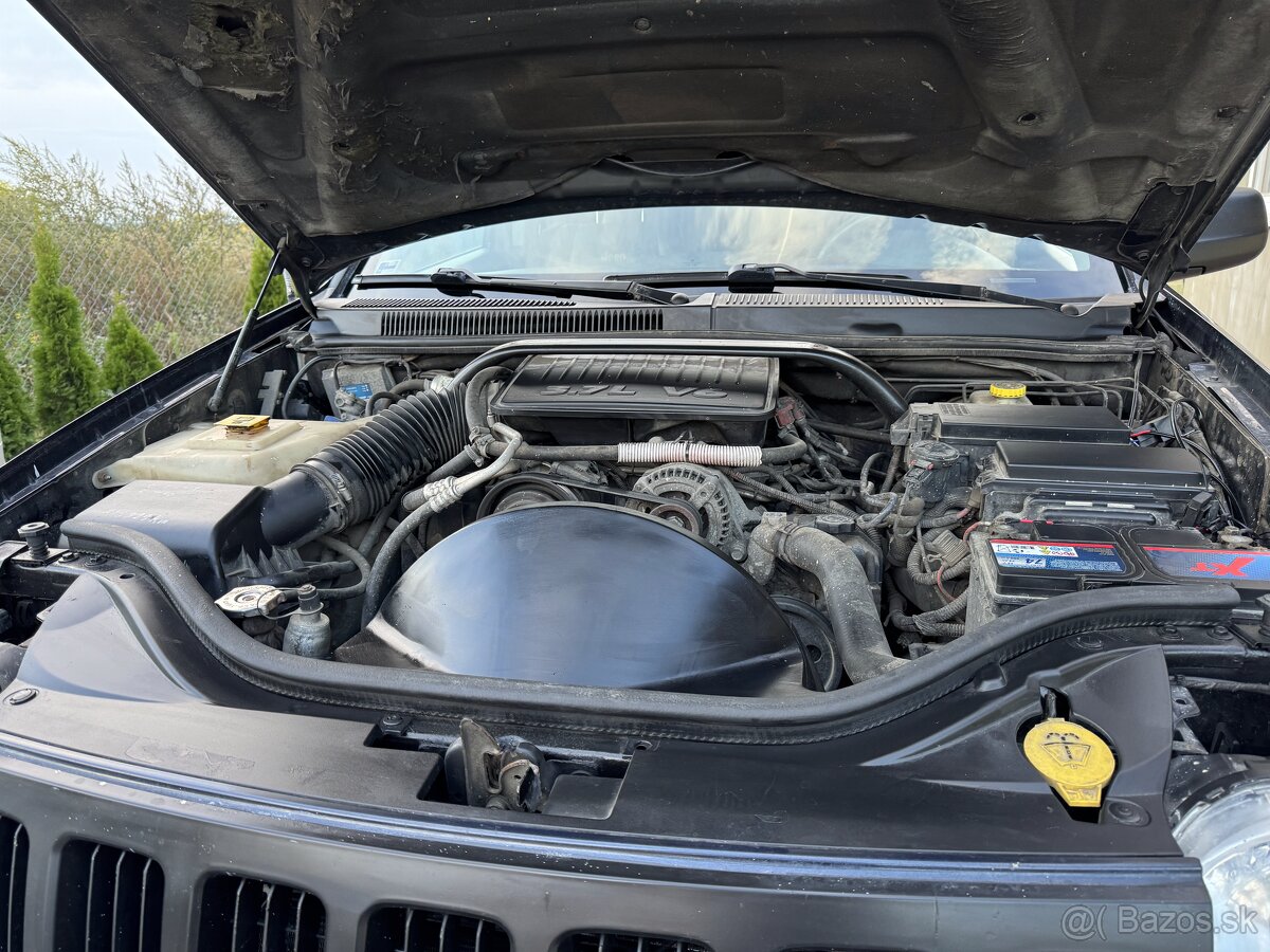 Predám/vymenim jeep 3.7 laredo 157kW. 2007/10 - 7