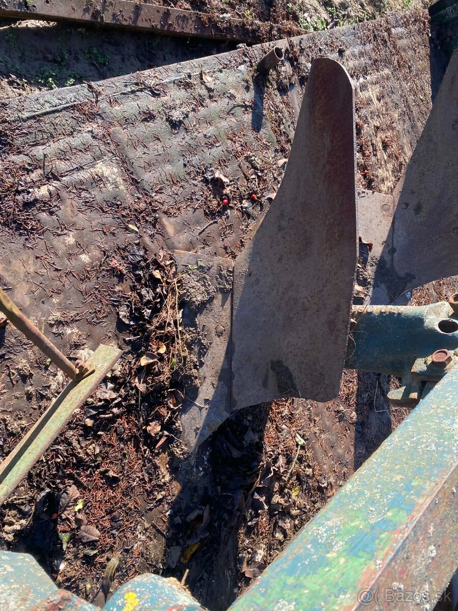 predam vymenim 3-radlicny pluh - 7