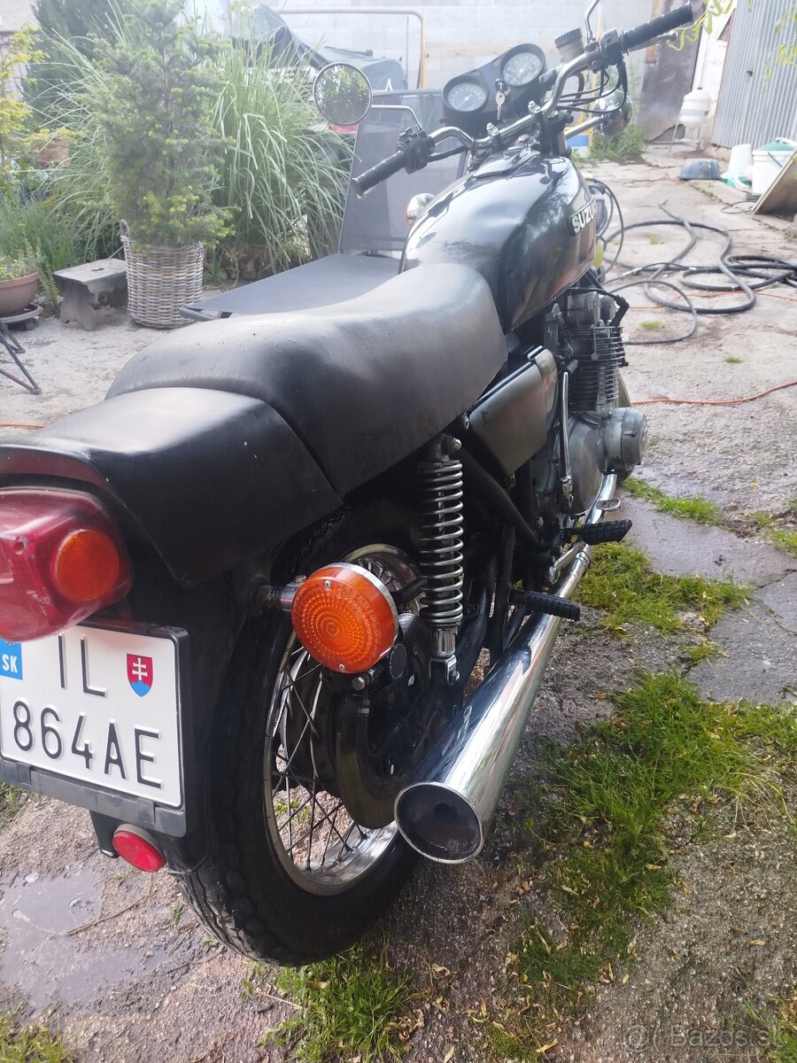 Suzuki GSX 750 - 7