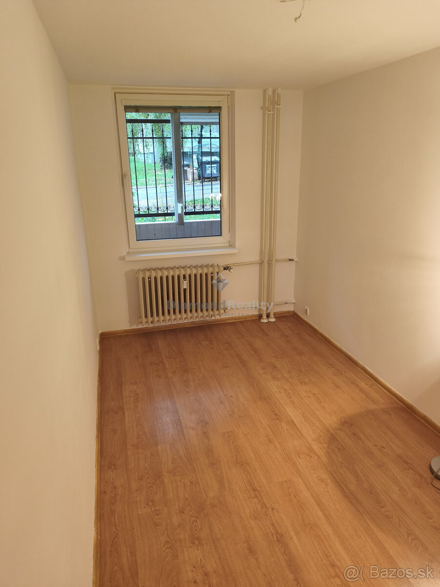 Ponúkame na predaj 2-izbový byt na ulici Rožňavská, KE-Západ - 7