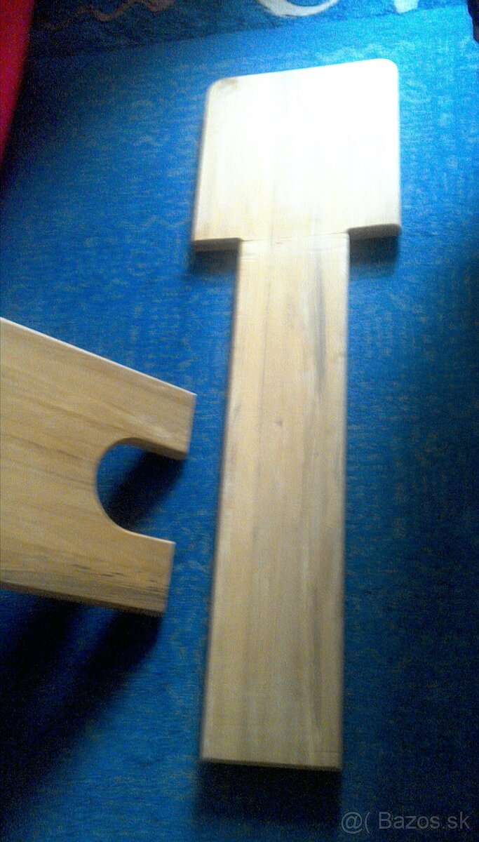 Predaj farebnej poličky a stoličky z masíva - 7