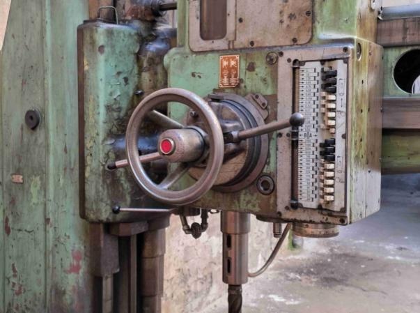 Prodáme Použitá vrtačka VR 4 A, r. v. 1966 - 7