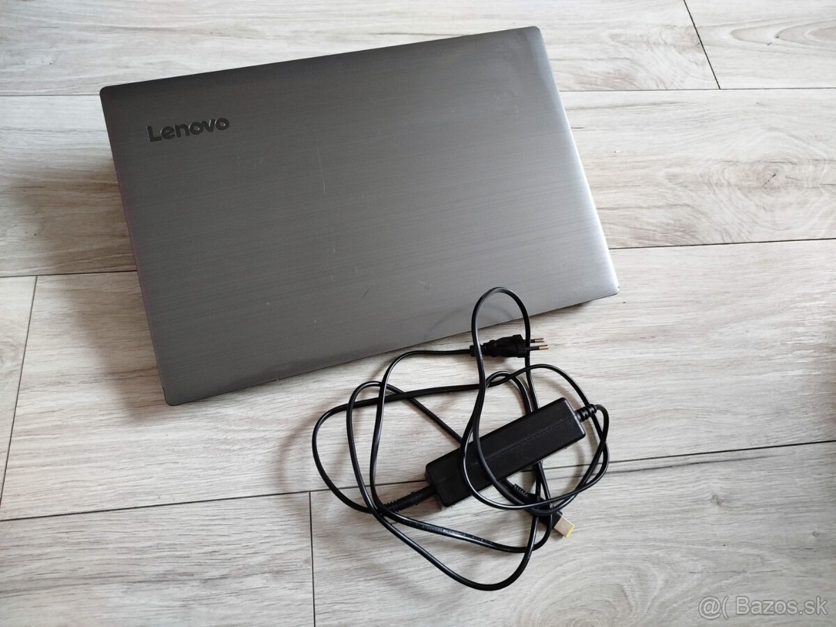 notebook Lenovo IdeaPad - 15.6" AMD A4, 8GB, 2x VGA, SSD - 7