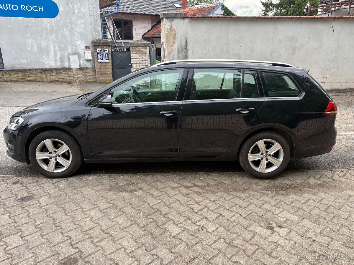Volkswagen Golf kombi 2.0TDI Bluemotion 2017 ojeté - 7