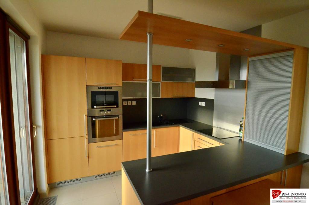 REB.SK Prenájom veľkého bytu v obľúbenej lokalite Bratislava - 7