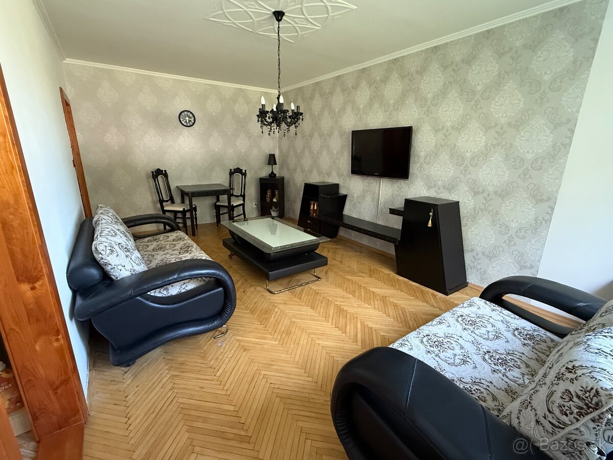 Byt 3-izbový Stred - 7