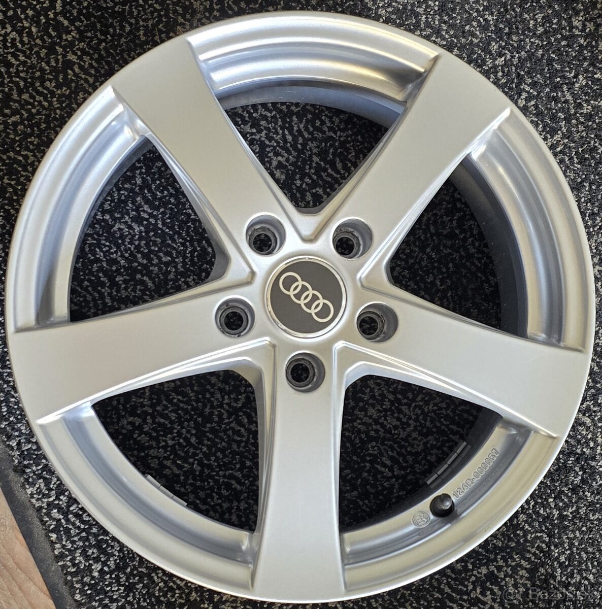 5x112-r16-Dezent,6,5J,e46 + možnosť pneu - 7