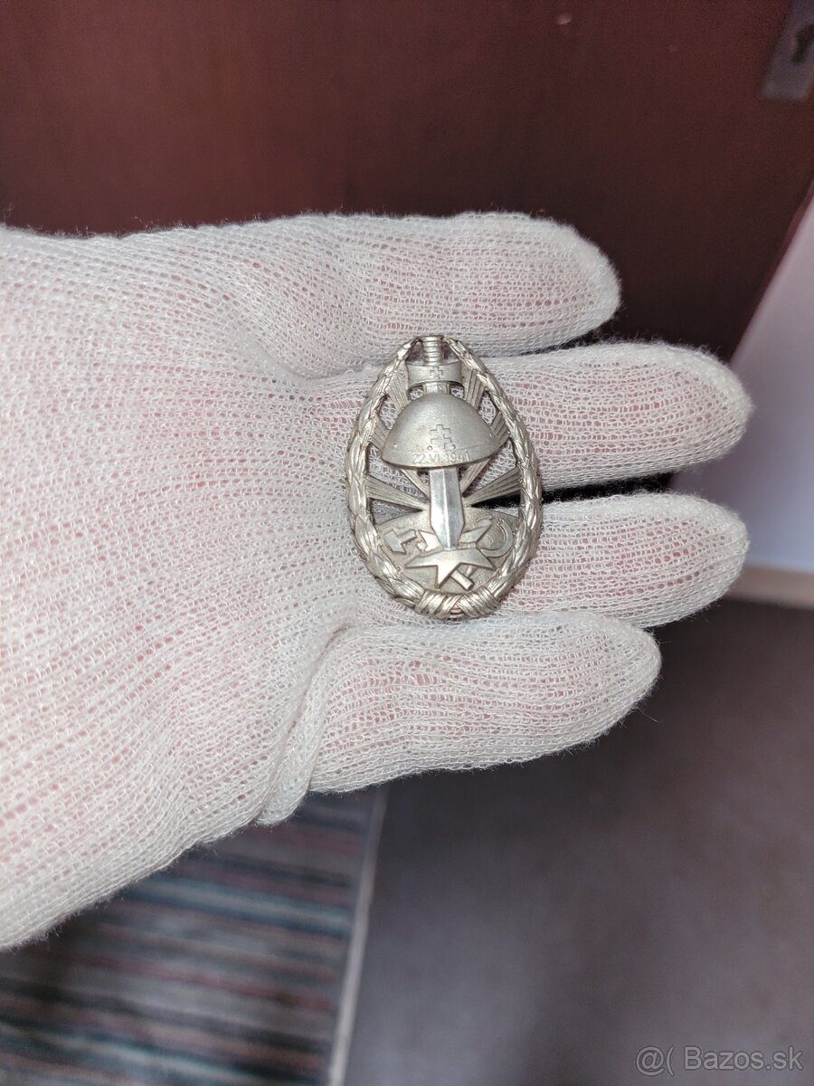 Odznak.vyznamenanie..vf. - 7