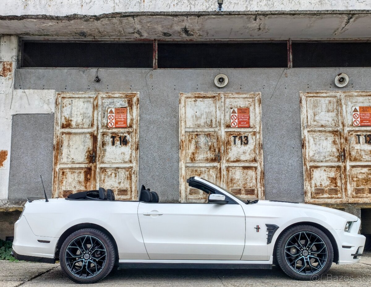 FORD MUSTANG CABRIO 3,7 V6 - 7
