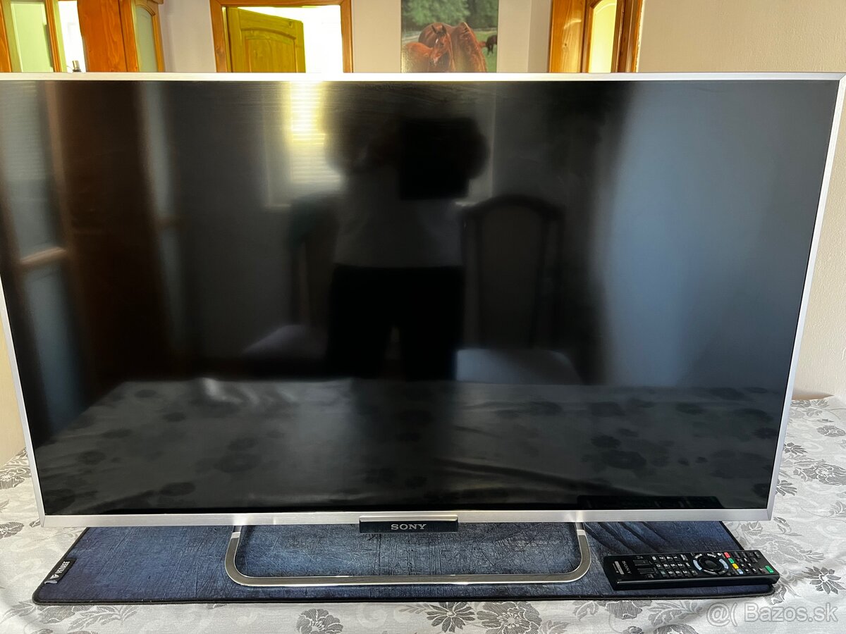 42' Sony Bravia Smart TV - 7