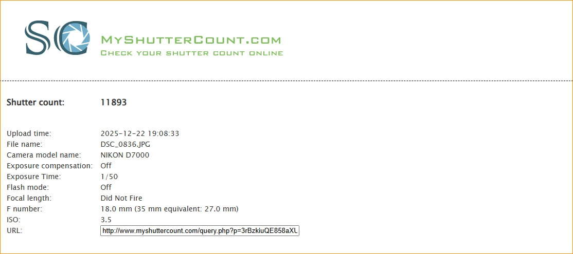 Nikon D7000 + 18–55 VR + Lowepro - 7