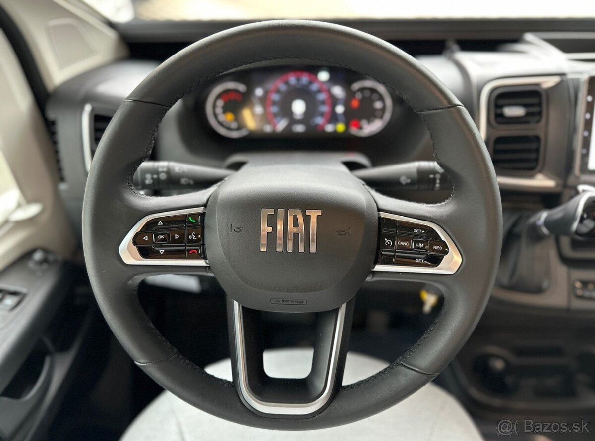 OBYTNÝ AUTOMOBIL MILLER NEW YORK - 7