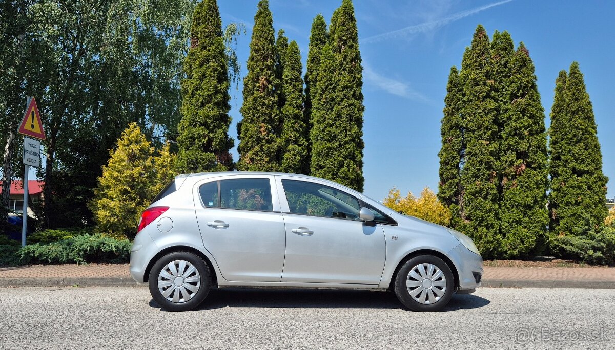 Opel Corsa 1.4 benzín automat rv.10/2009 - 7
