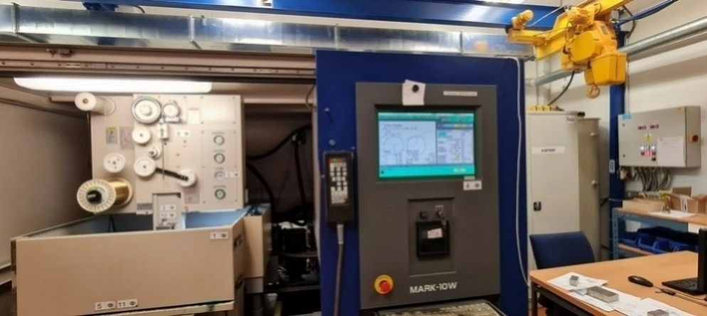 HITACHI 254 Y/FF3 drátová řezačka z roku 2003 - 7