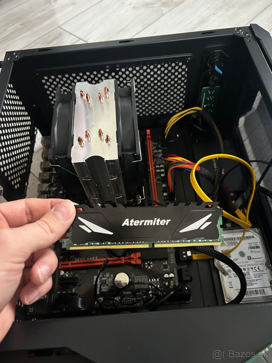 Predám výkonný PC 64GB RAMXeon E5-1650 v4, 64 G - 7