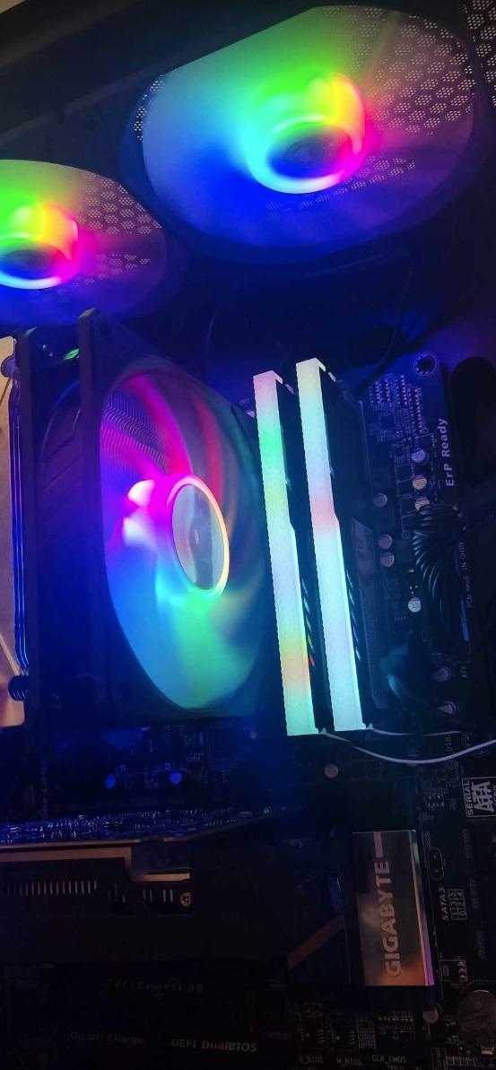 Predam vykonny herny pocitac I7 - 7