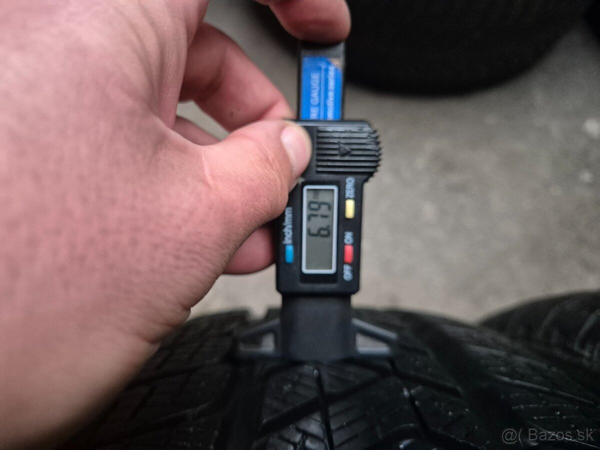 215/65 r17 zimné 4 ks PIRELLI dezén 7,1 - 6,8 mm DOT2023 - 7