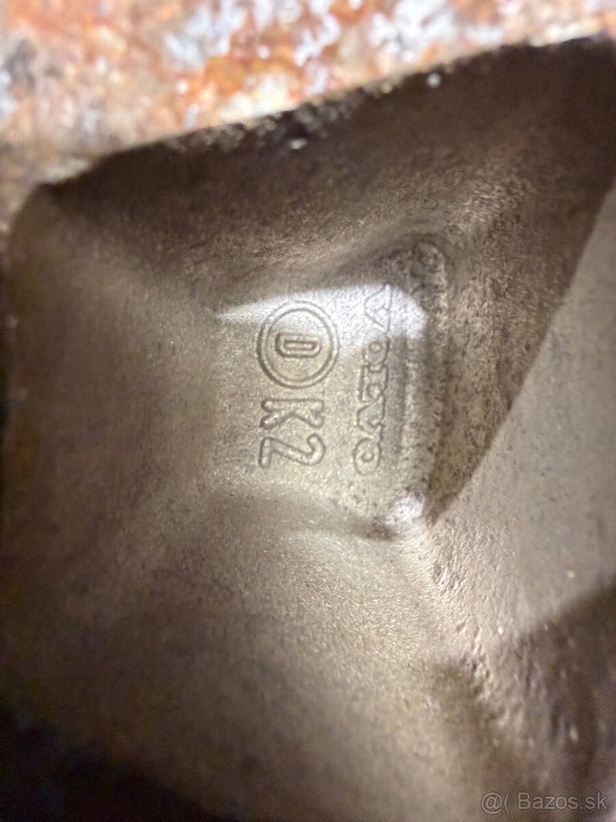 Elektróny Volvo R17 - 7