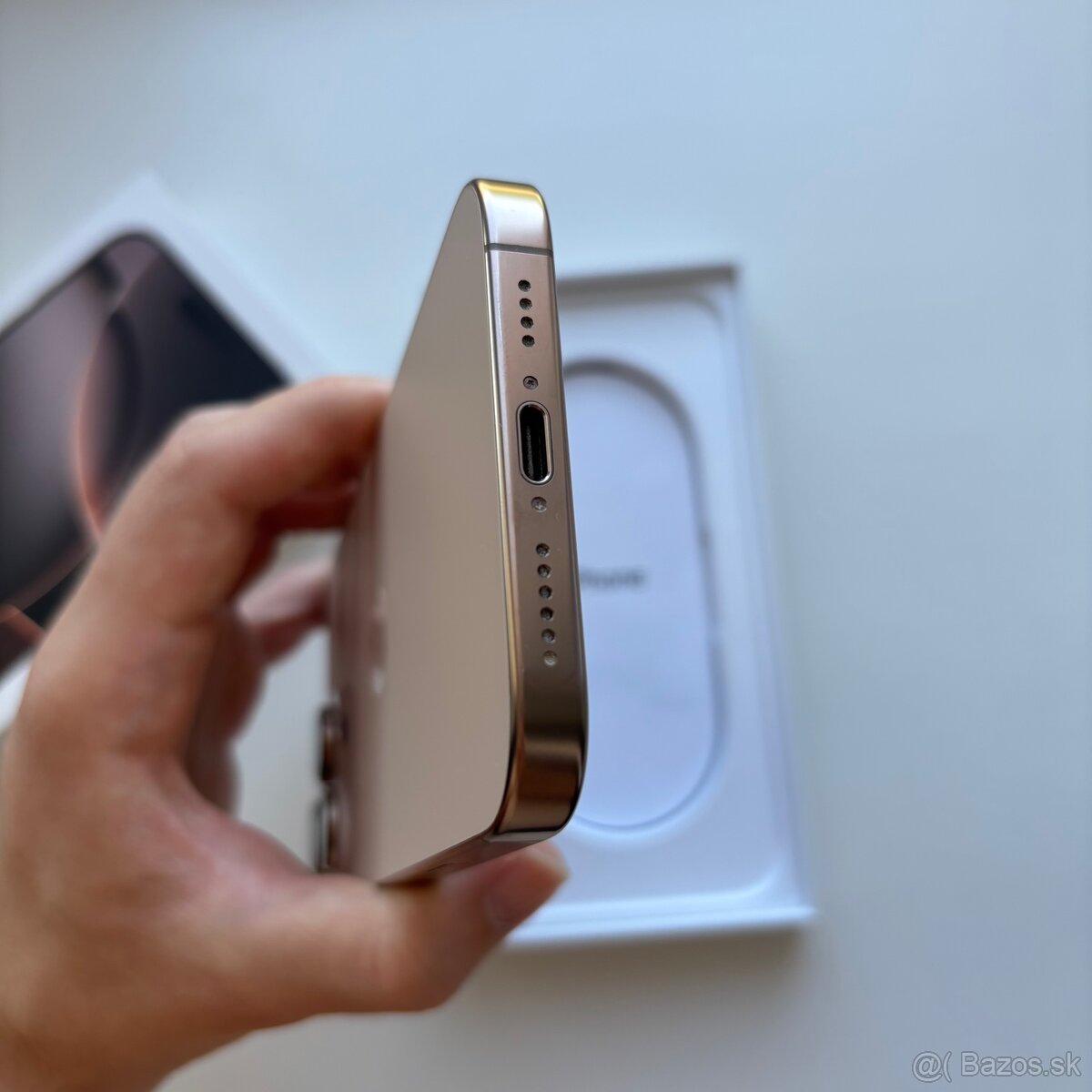 iPhone 16 Pro Max 256 GB - 7