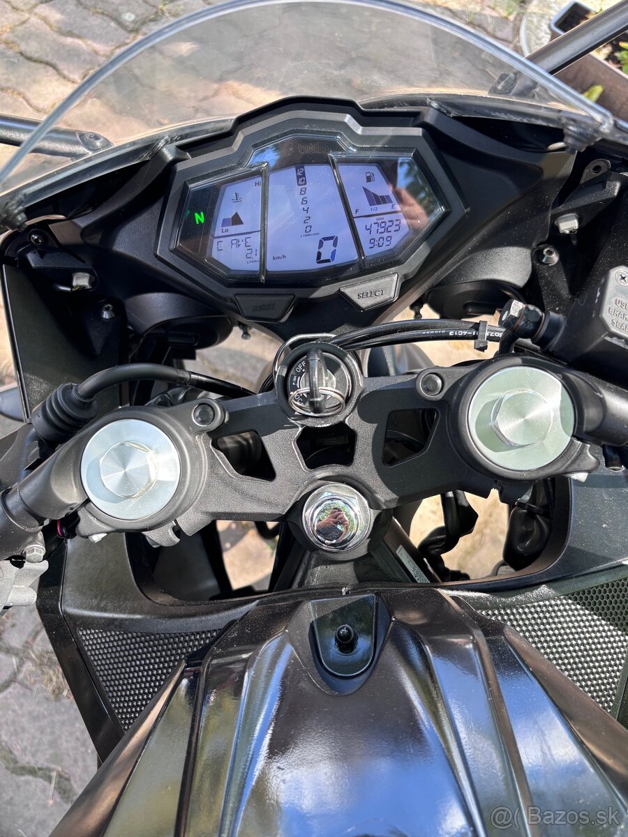 Yamaha YZF R-125 - 2014 - 7