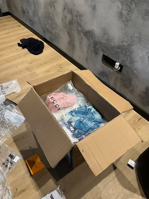 Mix značkového oblečenia - 7