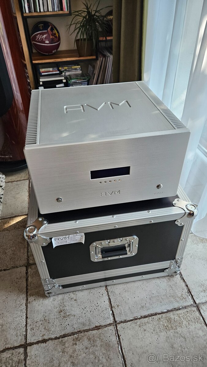 Predám zosilňovač AVM Ovation SA 8.2 - 7