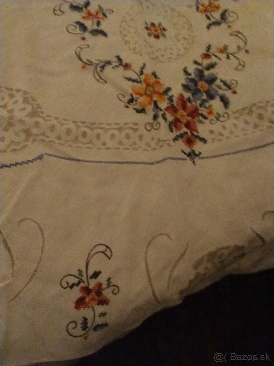 Retro vyšívané obrusy - 7