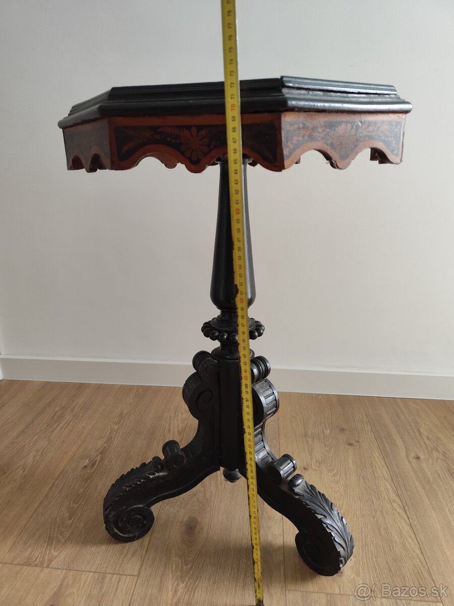 Starožitný drevený stolik - 7