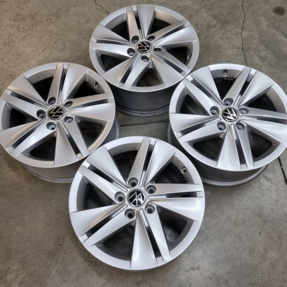 Hliníkové Volkswagen disky 5x112 R16 7J ET48 - 7