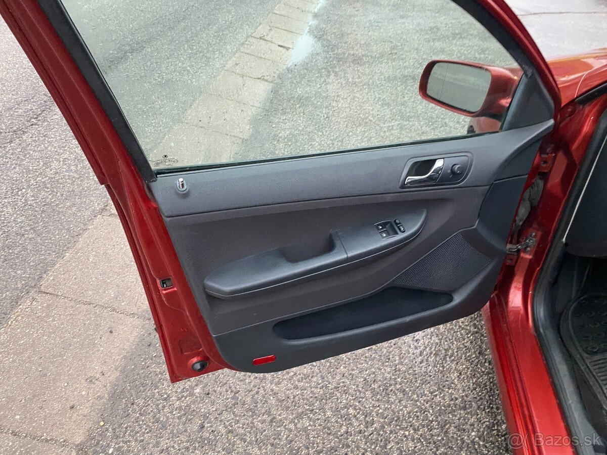 Škoda Fabia 1.2 HTP Joy - 7