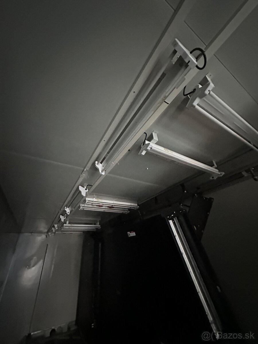 Izolovaný lodný kontajner 12m - 7