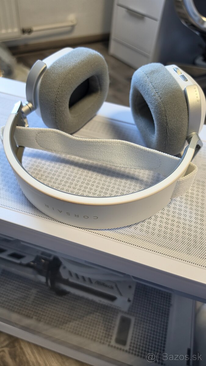 Corsair HS80 Wireless - 7