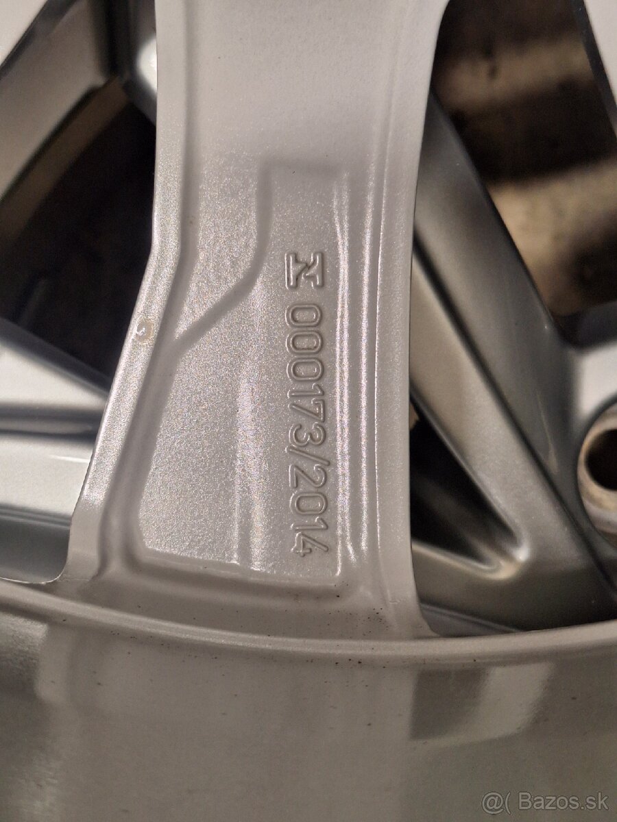 5x112 R17 audi q5 - 7