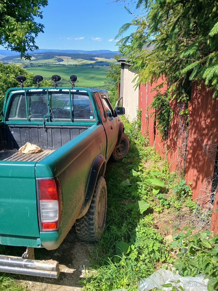 Nissan 2.5 D - 7