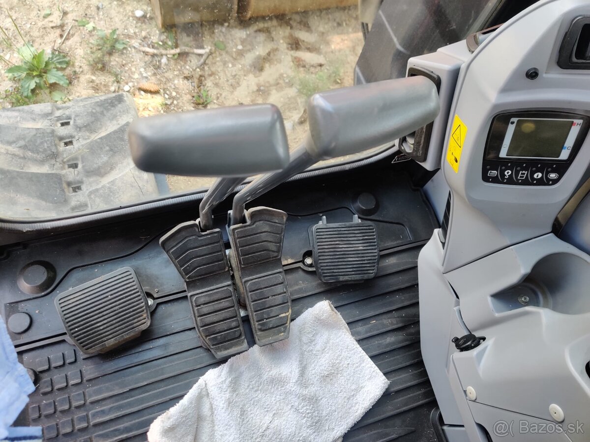Pásový minibagr KUBOTA KX 080-4.2 - 7