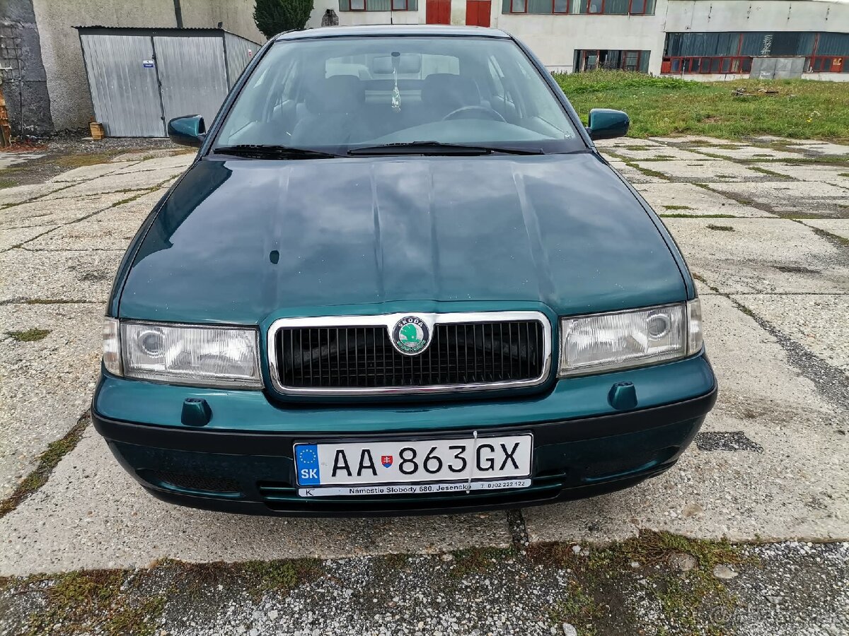 Predám Skoda Octavia 1.8 92Kw M5 5d - 7