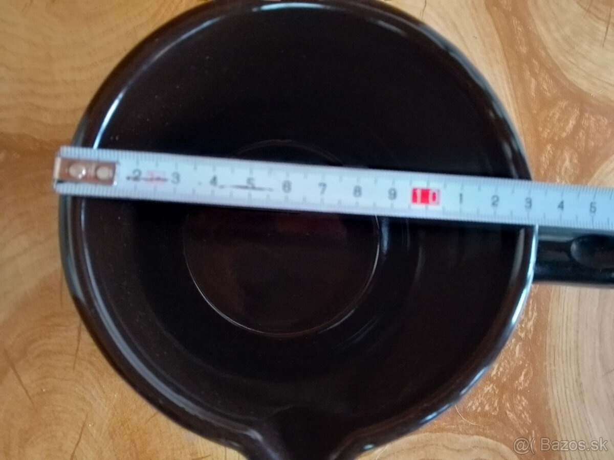 Nepoužitý hrniec, kastról a nádoba - 7