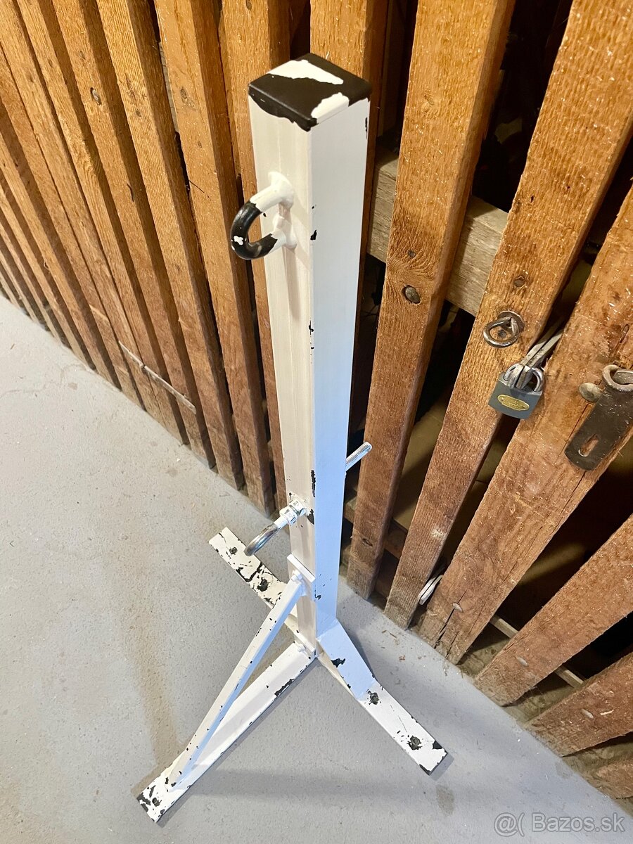 Masívny držiak na boxerské vrece - 7