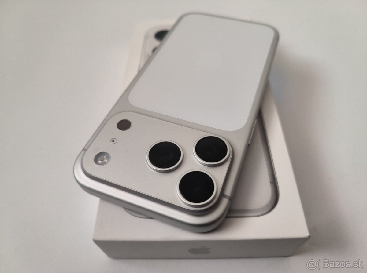 apple iphone 17 PRO 256gb Silver / Batéria 99% - 7