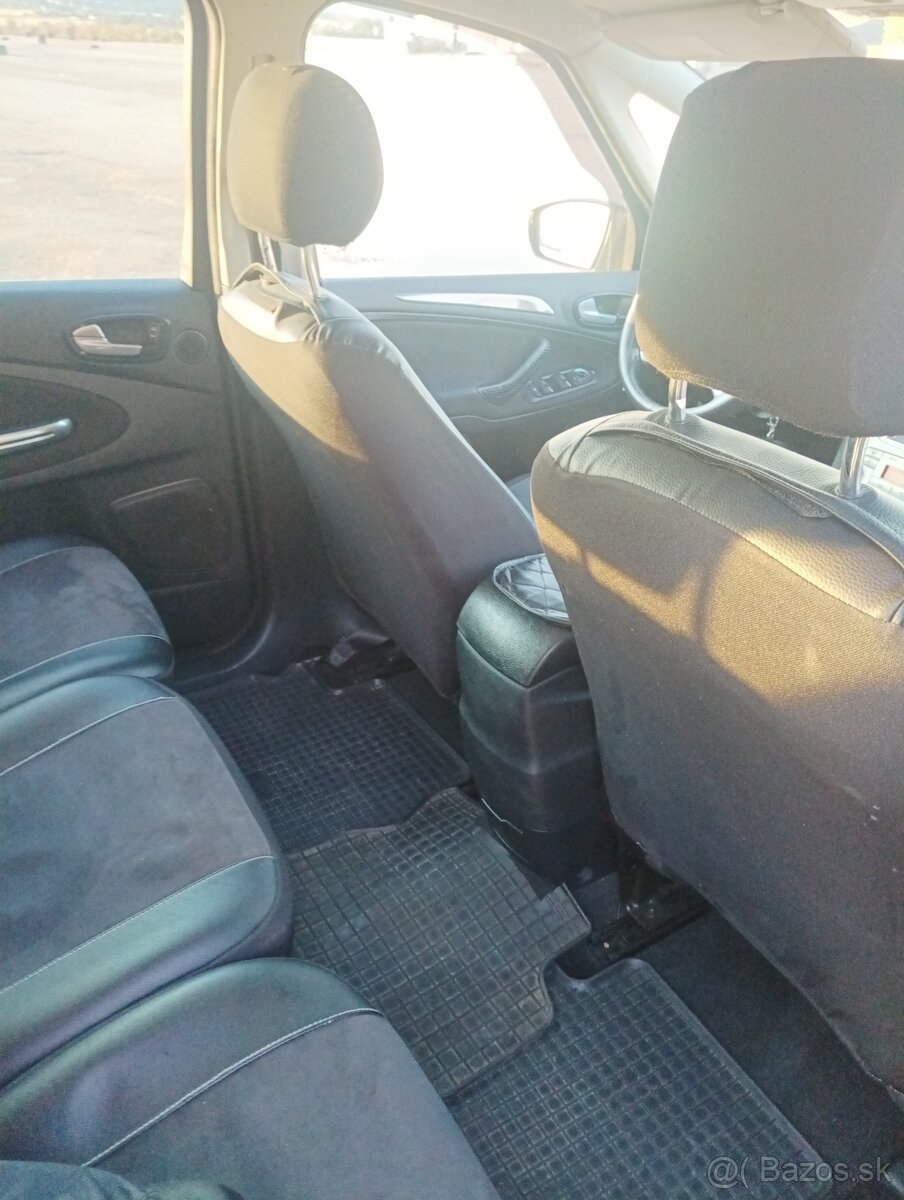 Ford S-Max - 7