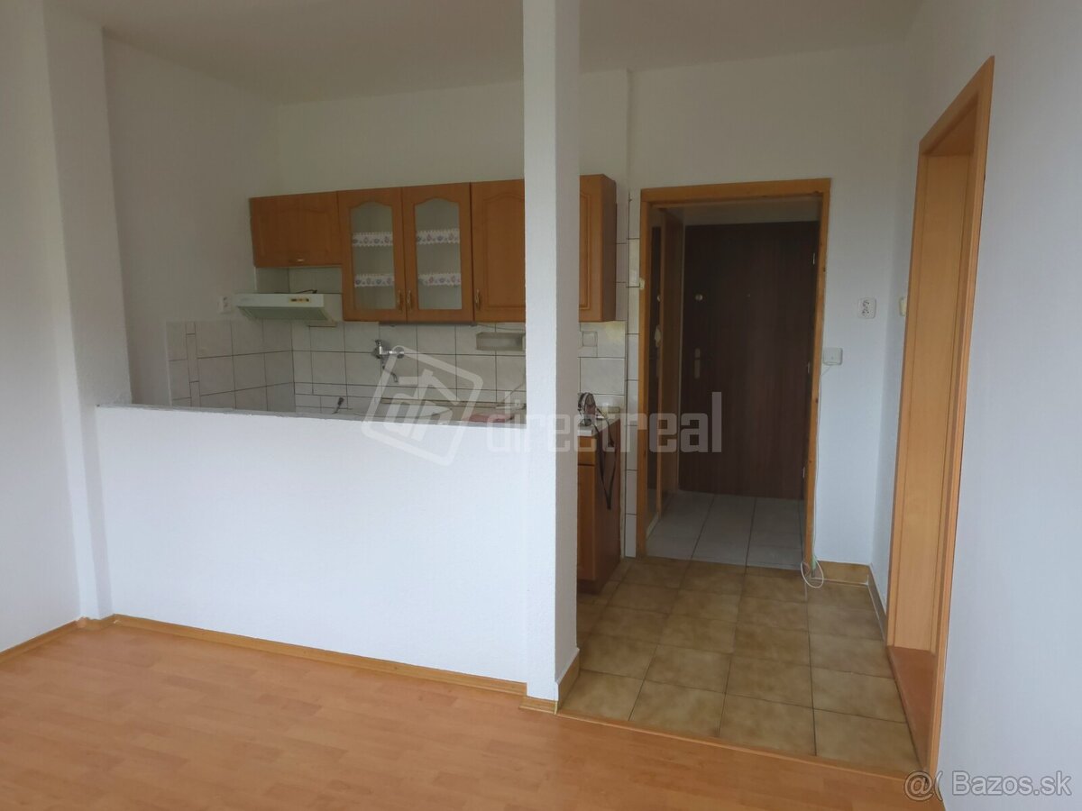 Byt vo vyhľadávanej lokalite na prenájom - 7