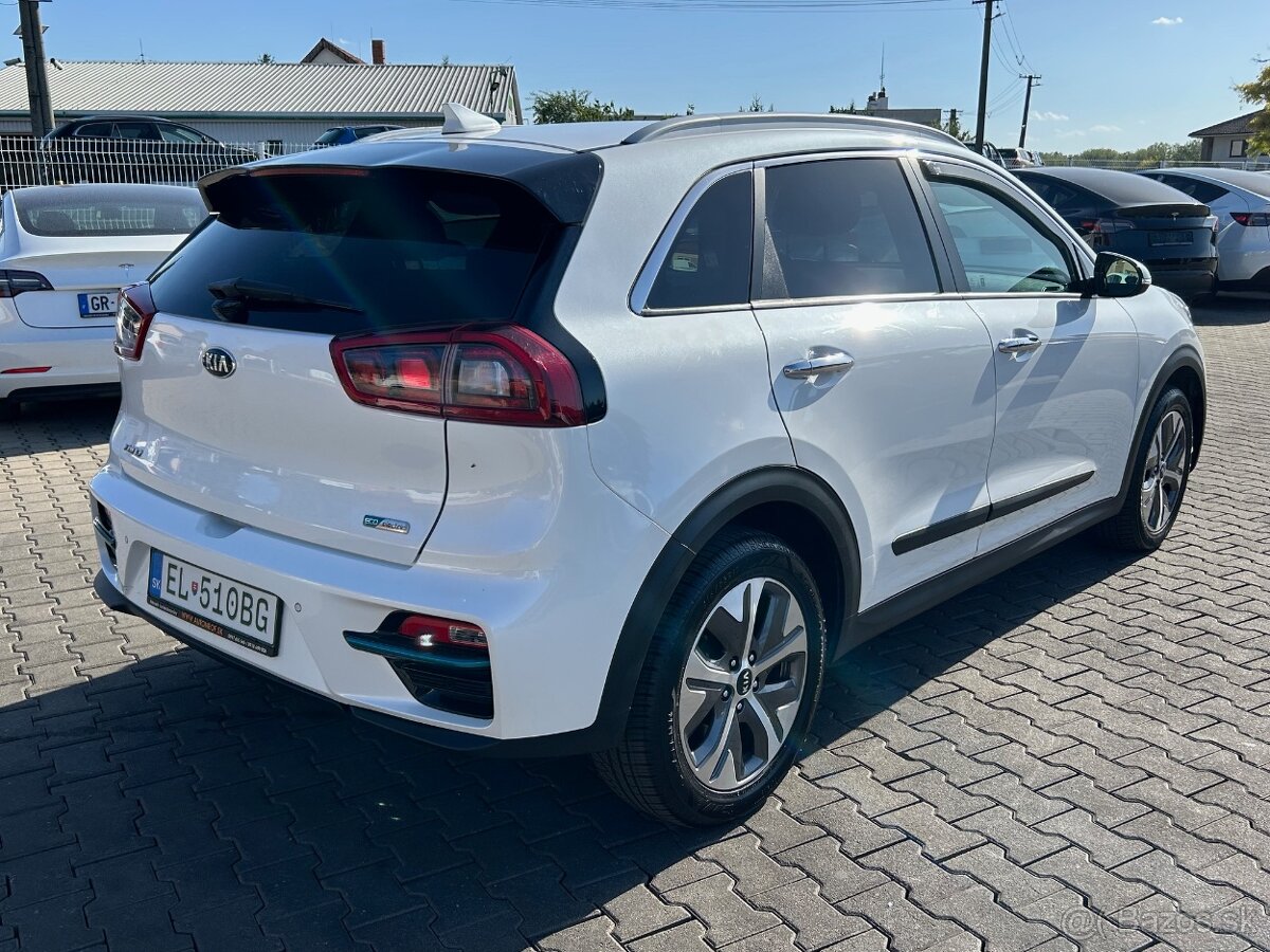 Kia Niro e- Premium EV ExecutiveLine 204PS 64KWh - 7