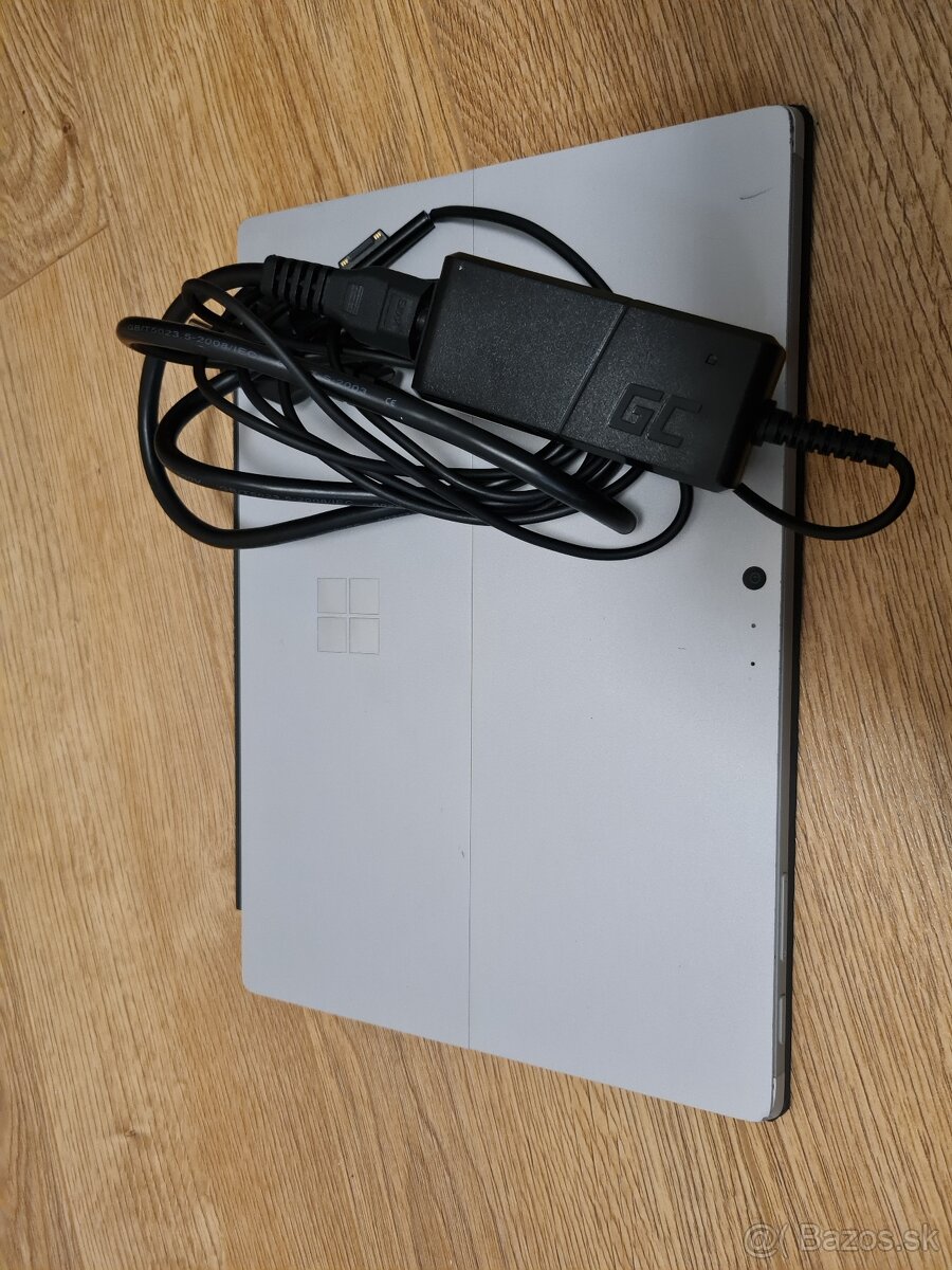 Microsoft Surface Pro 4 - 7