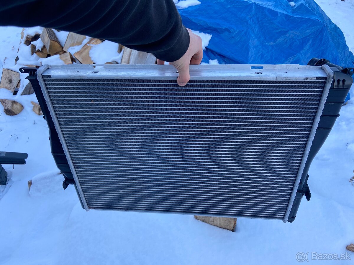 Rozpredam lacno bmw e91 318i - 7