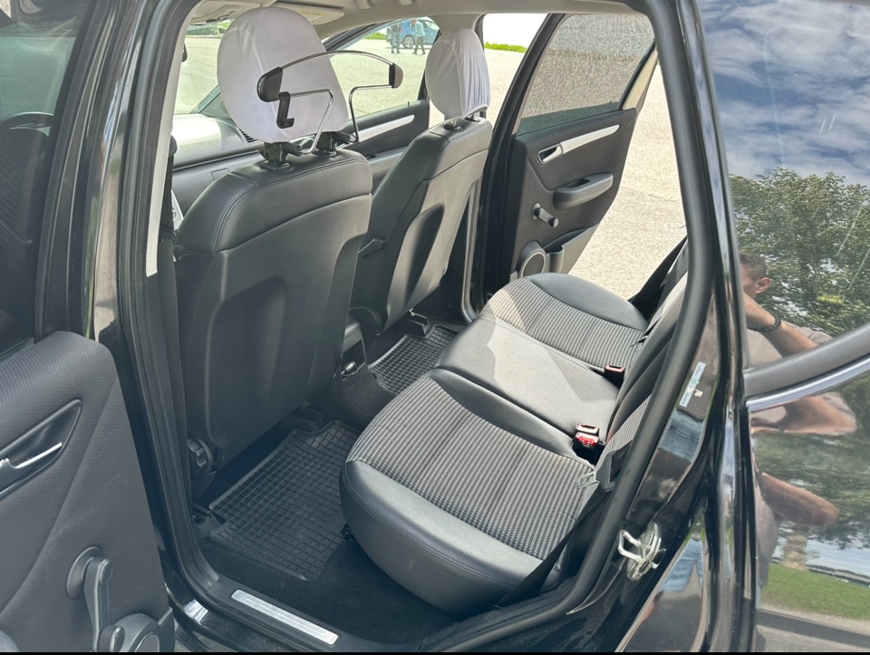 Mercedes-Benz A 180 CDI - 7